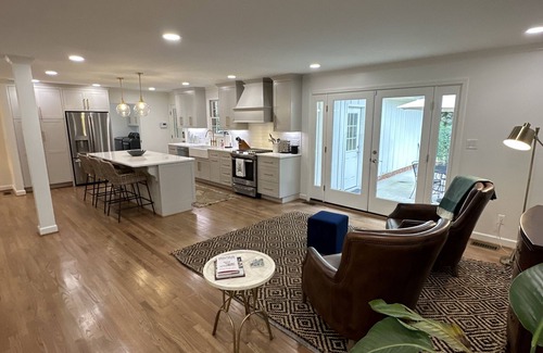 Waverly House | 2025/2026 Masters Rental;1.6 Miles from Gates of ANGC; Newly Renovated 3 BR 2 BA