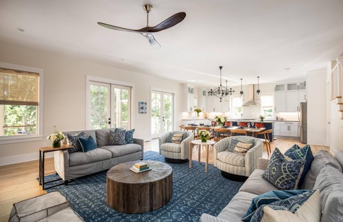 Isle of Palms House | 2025 Availability,Private Pool & Spa! Easy Walk to Beach! Great Home and layout!