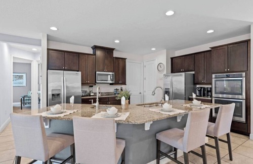 West Kissimmee House | 2025 Brand NEW 11 Bedrooms At Encore