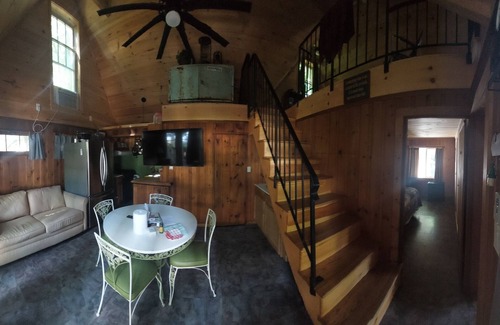 South Casco Cottage | 2025 rentals filled ⁷Tranquil Sandy beach, launch, dock, lawn games and firepit.