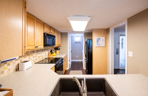 Fernandina Beach Condo | 2029 Beachwood Villa-Top Floor | 2 Bed, 2 Bath