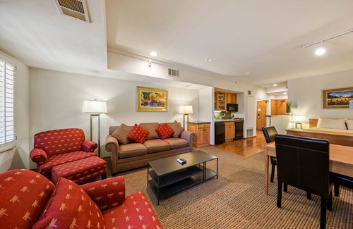 Olympic Valley Condo | 203 | Open Studio – Soak & Chill w/Pool Views