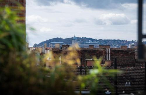 Terezvaros Apartment | 205m2 Penthouse with 75m2 Castle View Terrace and Barbercue - My Loft in Budapest