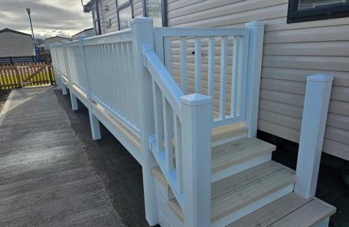 Burnham-on-Sea Apartment | 208 Holiday Resort Unity Brean 6 berth Passes optional No pets