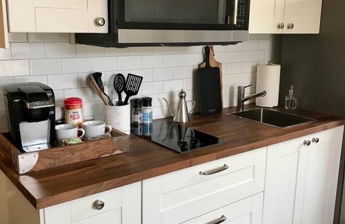 Downtown San Jose Apartment | 209-LG Studio in Center of San Pedro Sq. San Jose!