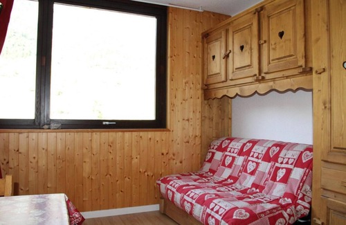 Lanslevillard Apartment | 20m from ski slopes, 1st floor, tv, ski locker, 16m², Val Cenis