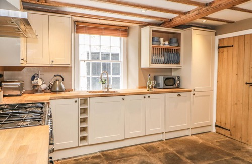 Richmond Cottage | 21 MILLGATE, pet friendly, character holiday cottage in Richmond