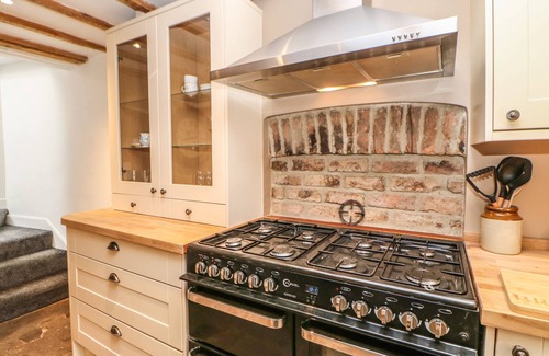 Richmond Cottage | 21 MILLGATE, pet friendly, character holiday cottage in Richmond