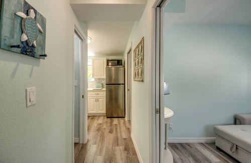 Fort Myers Beach Apartment | 216 Pearl St - Cozy Dog Friendly Cottage Apartment by the Beach!