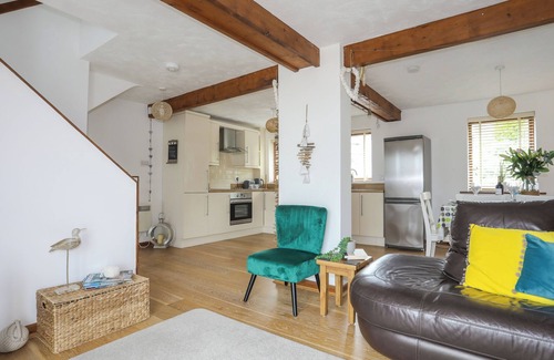 Abersoch House | 220 CAE DU, pet friendly, country holiday cottage in Abersoch