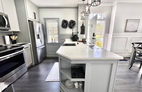 Venetian Bay Villages House | 2200 Beautiful, sunny townhome with lake views from every angle