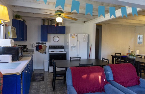 Lakeside Cottage | 223 Walnut Ave. in Lakeside