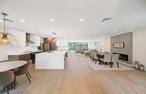 Lighthouse Point House | 2231 Managed by Brampton Park