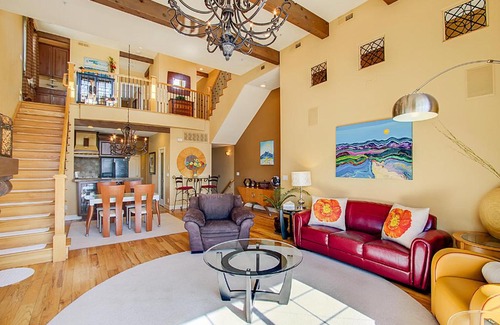 Central Colorado Springs House | 224 Writers #200
