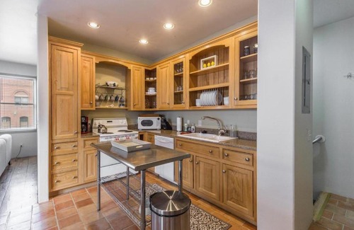 Ouray Apartment | 225B 7th Avenue