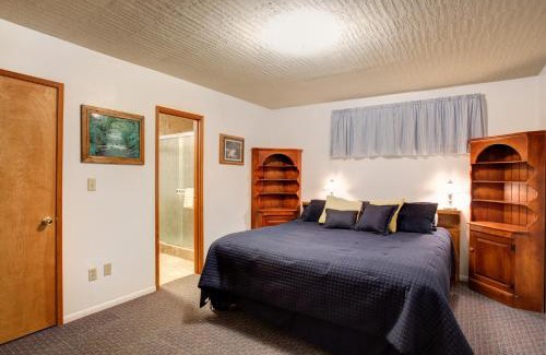 North Wawona House | 22B Bradleys Cabin