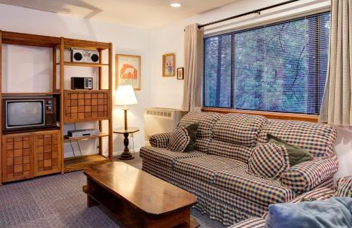 North Wawona House | 22B Bradleys Cabin