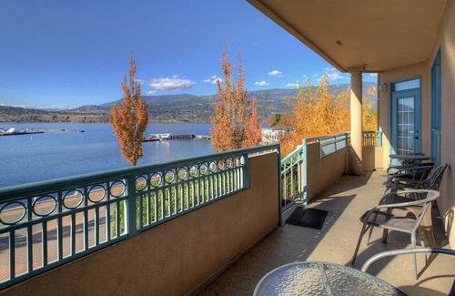 Kelowna Central Business District Apartment | #235 Marriot Delta Grand Vacation Villa Downtown Kelowna