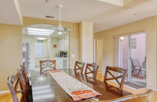 Downtown House | 239 Park in Pismo Beach