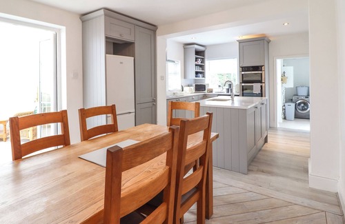 Conwy Cottage | 24 CADNANT PARK, with a garden in Conwy