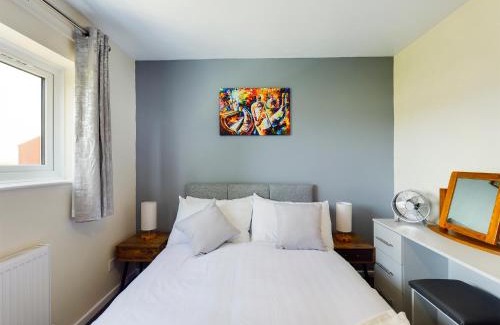 Telford Apartment | 247 Serviced Accommodation in Telford- 3BR HOUSE