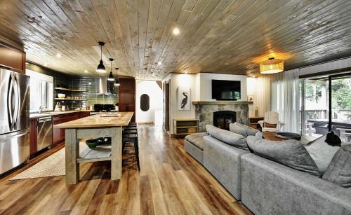 Stoneham Ski Chalet | 25 Chemin Bonair