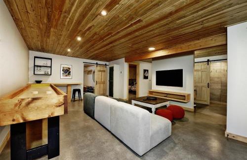 Stoneham Ski Chalet | 25 Chemin Bonair