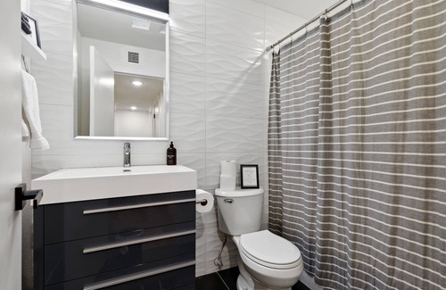 Pointe Scottsdale House | 25% off! Home with POOL minutes from Old Town