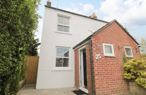 New Forest District House | 25 Waterloo Road