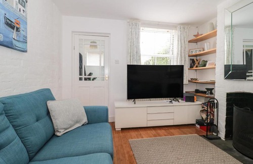 New Forest District House | 25 Waterloo Road