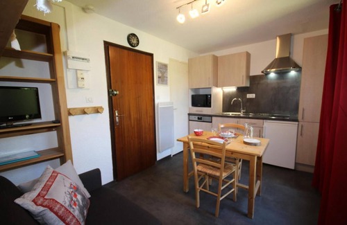 Les Saisies Apartment | 250m from ski slopes, 4th floor, balcony, tv, ski locker, 15m², Les Saisies