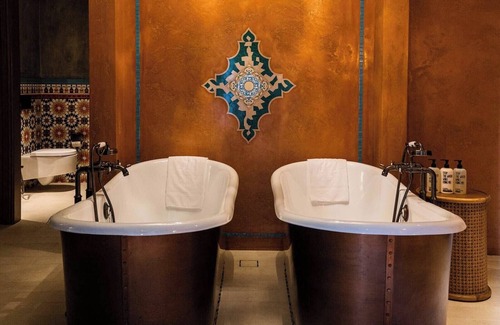 Trade Center Hotel | 25hours Hotel Dubai One Central