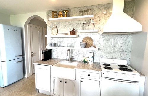 Hilton Head Island Condo | 267 Seaside Villa - Steps to the beach!