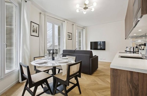 Quartier de la Porte-Saint-Denis Apartment | 268 Suite Ville - Superb apartment in Paris