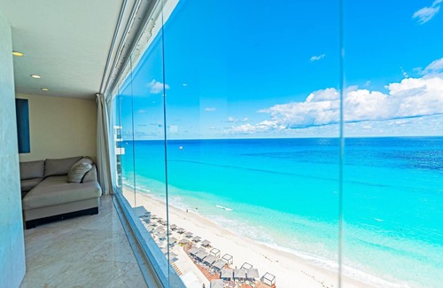 Zona Hotelera Condo | #2701-Tim’s Ocean Condos –Beachfront – Private Terrace & Multiple Master Suites!