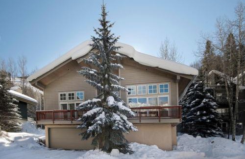 Intermountain House | 2782 Kinnikinnick Rd Unit D
