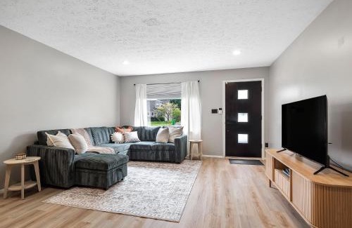 Cuyahoga Falls House | 291 Hunter Ave bungalow