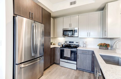 Southgate Apartment | 2b/2b Apartment @ Latitude Med Center