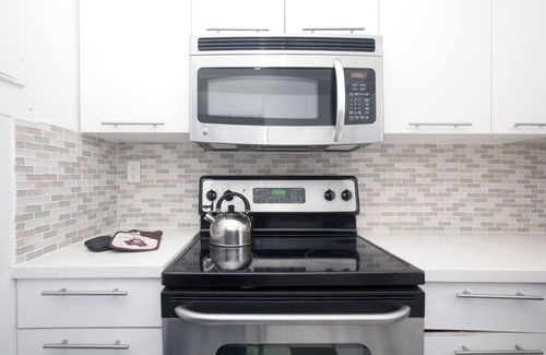 Flamingo/Lummus Condo | 2B/2B, Free Parking, South Beach, 1 Block 2 Beach