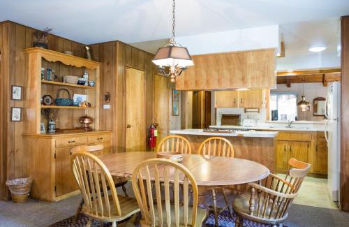 North Wawona Ski Chalet | 2B Quail Meadow