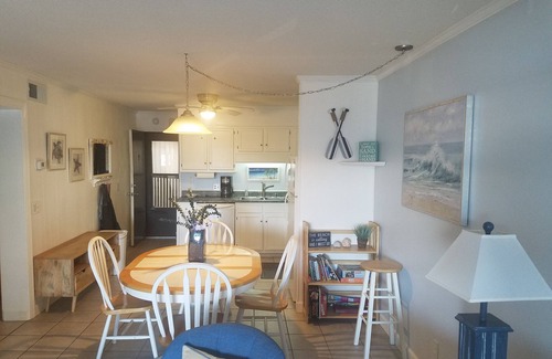 North Myrtle Beach Condo | 2Bd/2Ba Condo-Great Ocean Views/On the beach/Pier Access