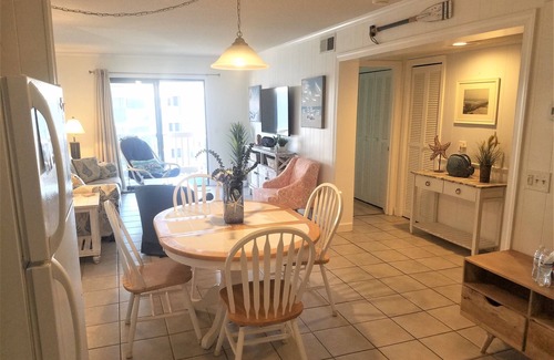 North Myrtle Beach Condo | 2Bd/2Ba Condo-Great Ocean Views/On the beach/Pier Access