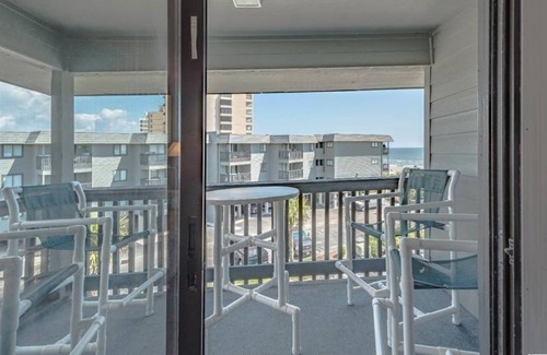 North Myrtle Beach Condo | 2Bd/2Ba Condo-Great Ocean Views/On the beach/Pier Access
