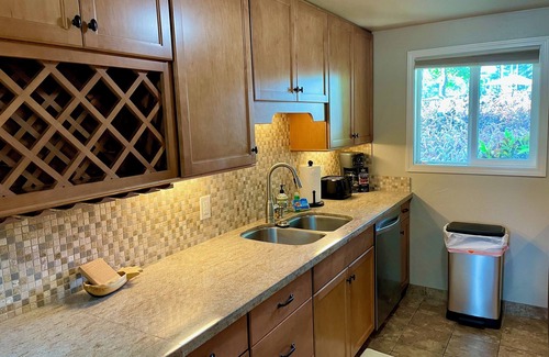 Kahaluu Bay House | 2Bd/2Ba Townhouse with full kitchen steps away from ocean