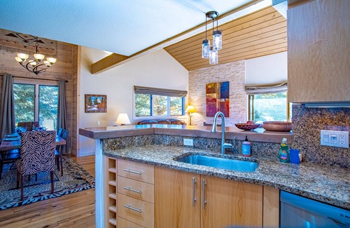 Elkhorn Village House | 2BD Fairway Nine Golf Condo + FREE Resort Amenities