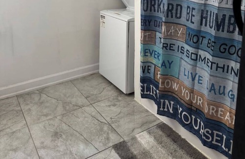 London House | 2bd Near LHSC, UWO, Fanshawe College