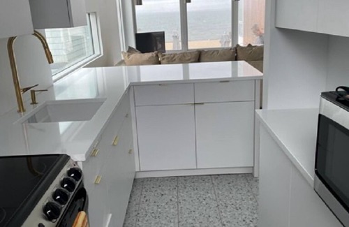 Old Lyme Cottage | 2Bdr Beachfront; 11B second floor, Old Colony Beach , CT