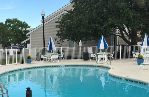 Orange Beach House | 2BR 2.5 BA Townhome. Conveniently located to everything!