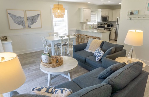 Seagrove Beach Condo | 2BR/2BA condo located in Seagrove Beach! Don't miss out on this Condo!