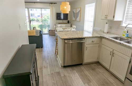 Seagrove Beach Condo | 2BR/2BA condo located in Seagrove Beach! Don't miss out on this Condo!